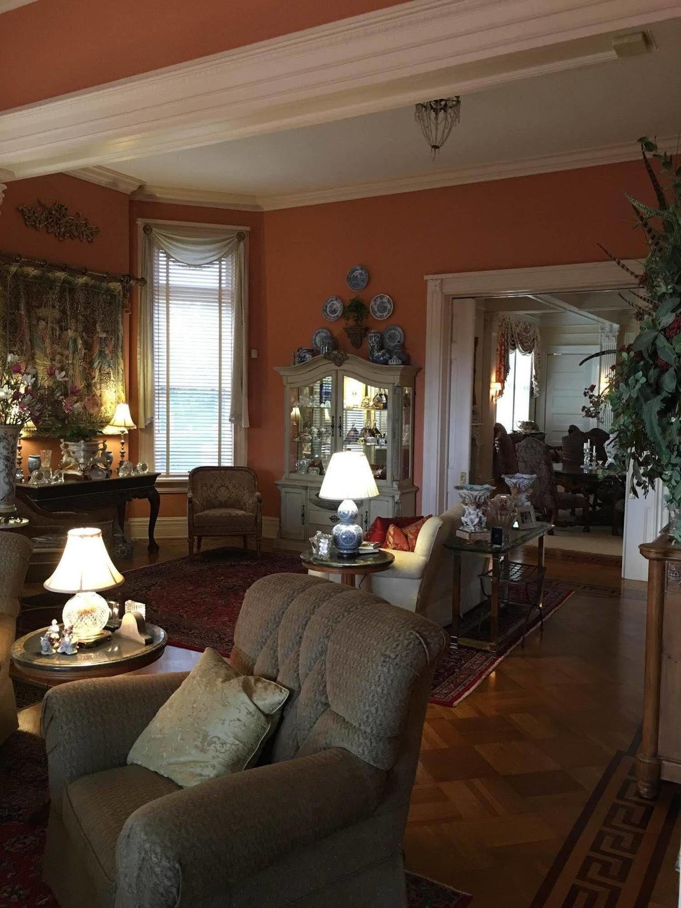 Burke Mansion Bed & Breakfast Macon Exterior photo